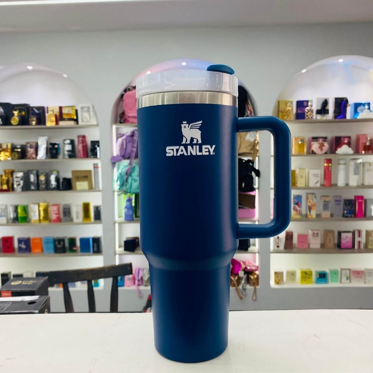 AIRPODS MAX Y LLEVA GRATIS EL TERMO STANLEY