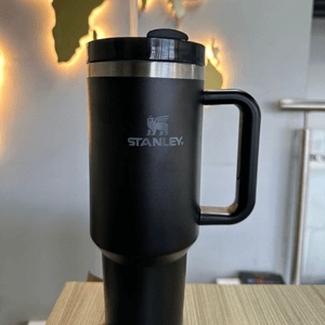 AIRPODS MAX Y LLEVA GRATIS EL TERMO STANLEY