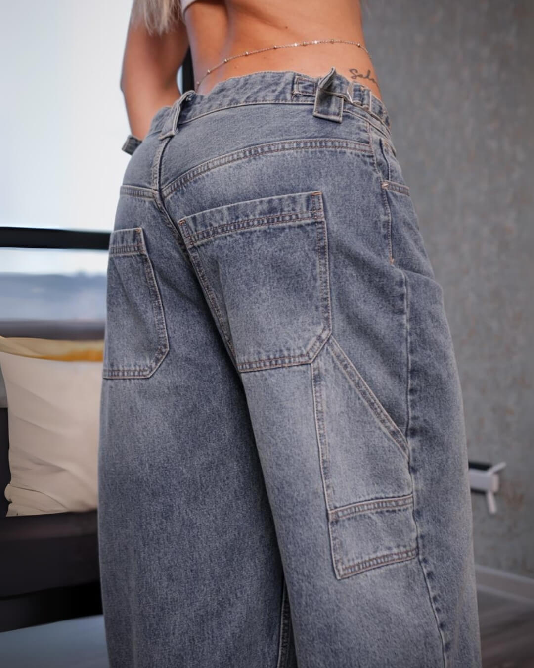 Jean Barrel – Estilo Oversize que Marca Tendencia