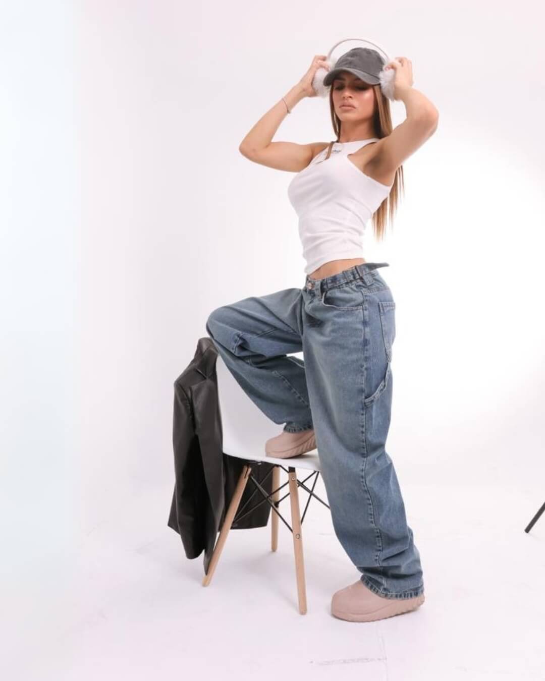 Jean Barrel – Estilo Oversize que Marca Tendencia